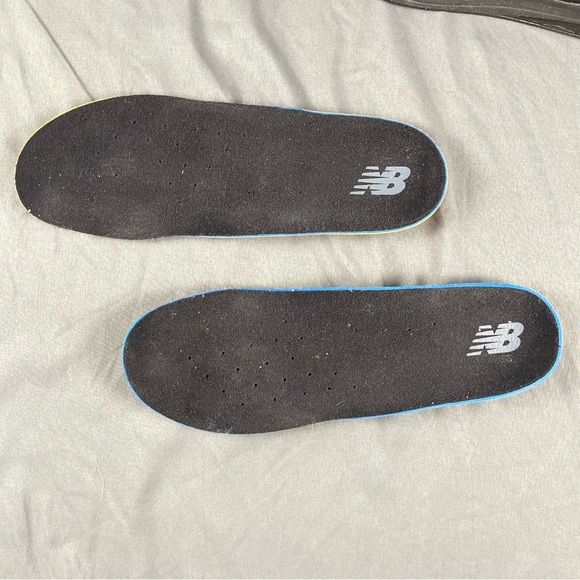 New Balance | Hook and Loop Leather 928v3 | Size 9, 2E - Picture 4 of 9